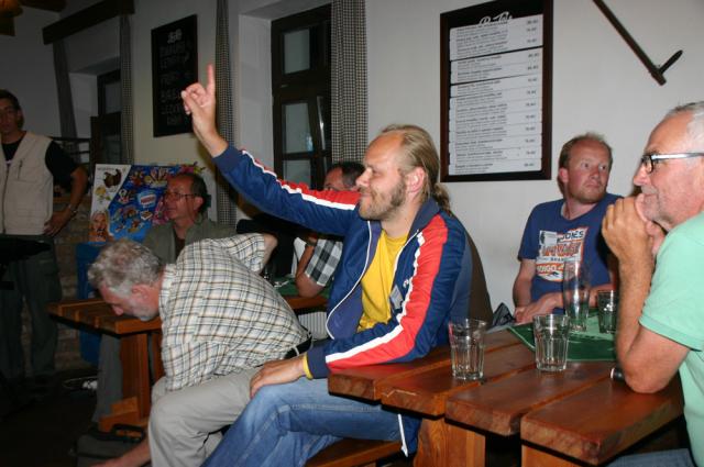 01.09.2012: Dinner and auction